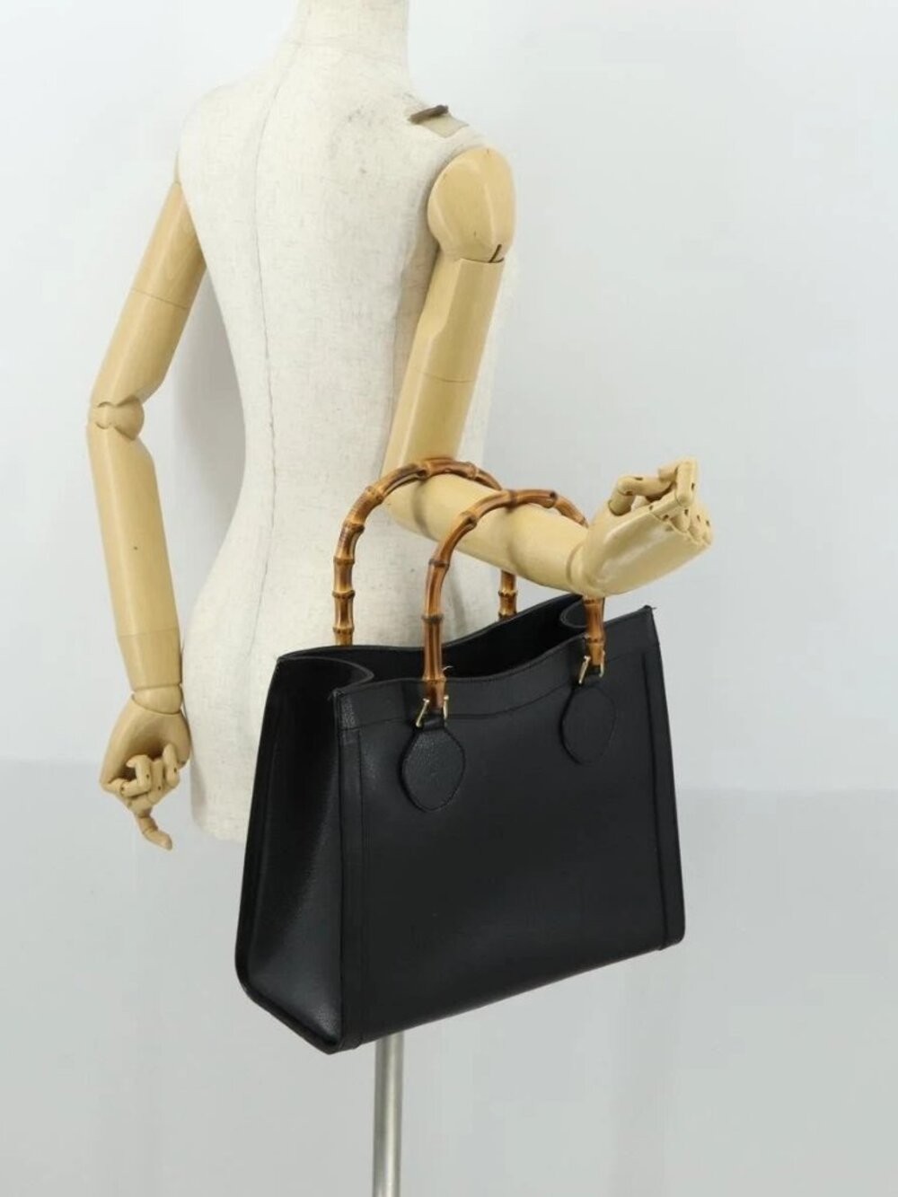 GUCCI Bamboo Hand Bag Leather Black Gold 002 1186 0260 Auth 156902 - Picture 15 of 16